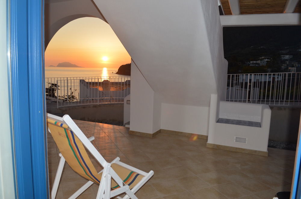 'A Alera Room&Breakfast Malfa (Salina) Exterior foto